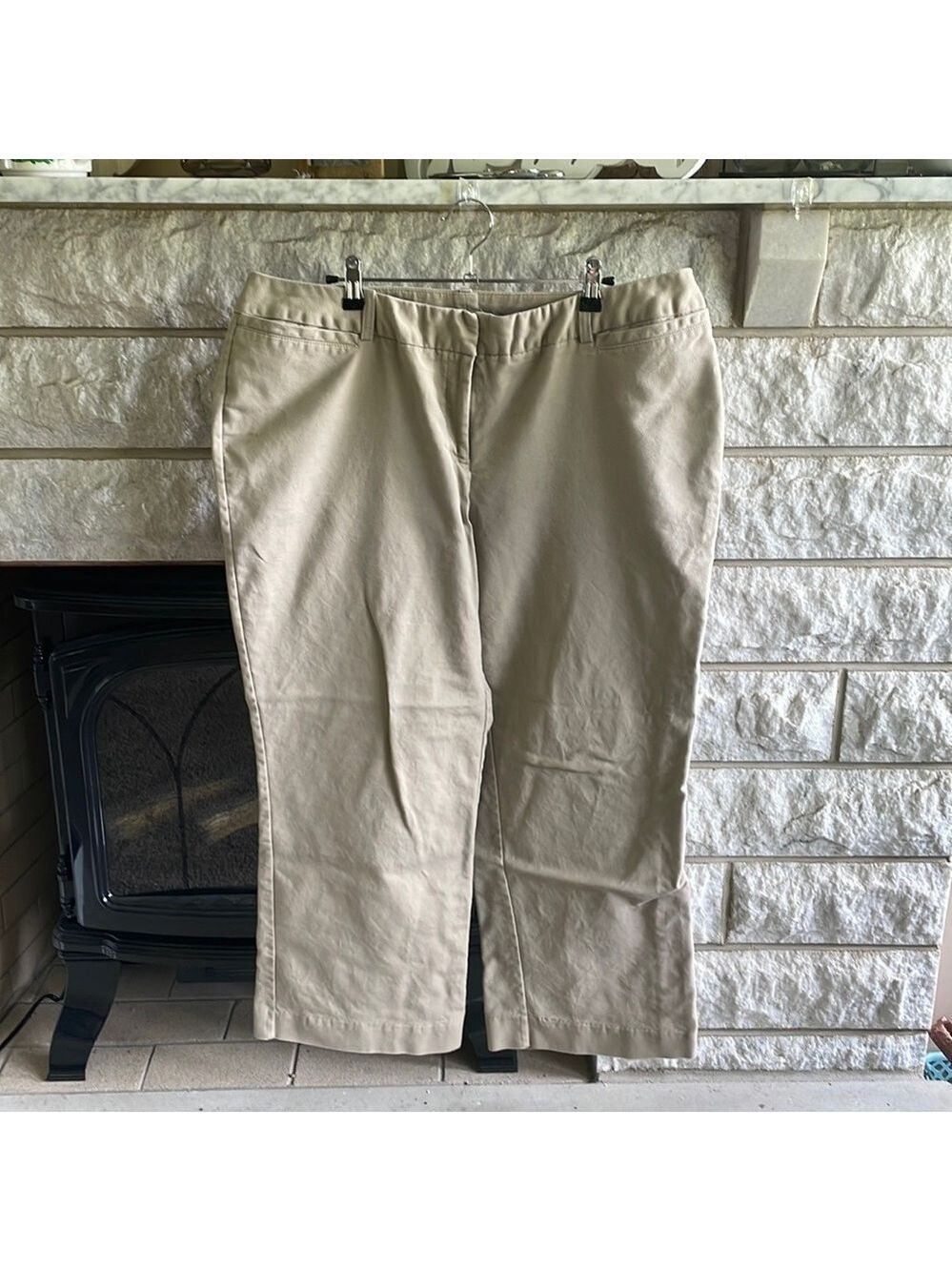 Worthington curvy fit khakis size 16W tan